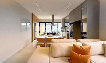 Imagem 6: Residência Exclusiva com Suíte Máster e Área de Lazer Completa no Condomínio Quinta Do Lag