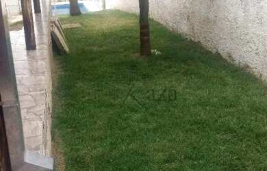 Imagem 2: Casa - Jardim Santa Hermínia - 2 Dormitórios - 245m²