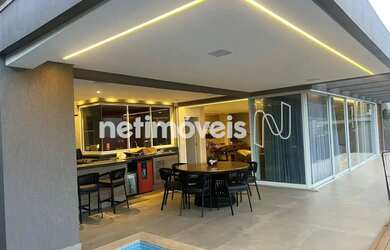 Imagem 6: Casa de Luxo com Vista Deslumbrante para as Montanhas no Residencial das Árvores