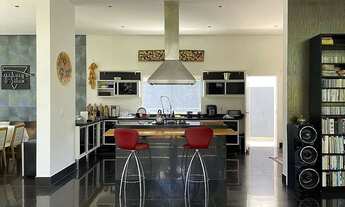 Imagem 7: Casa de condomínio para venda tem 319 metros quadrados com 4 quartos