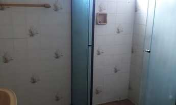 Imagem 5: Apartamento espaçoso com 2 amplos dormitórios, sala para 2 ambientes, cozinha, área de ser