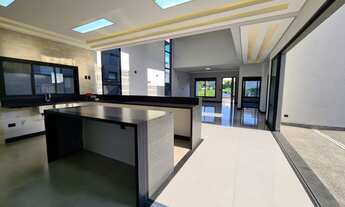 Imagem 3: Linda Casa no Urbanova!!! 4 Suítes!!! Monte Carlo!!