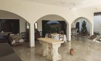 Imagem 6: Casa para venda tem 750 metros quadrados com 6 quartos