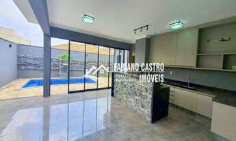 Imagem 2: Casa de condomínio térrea para venda tem 249 metros quadrados com 3 quartos