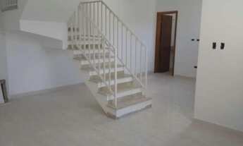 Imagem 3: Sobrado para venda possui 70 metros quadrados com 2 quartos em Parque das Paineiras - Soro