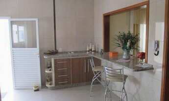 Imagem: Sobrado para venda possui 280 metros quadrados