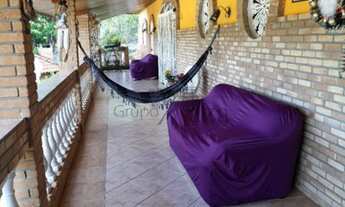 Imagem 3: Chácara em Jacareí - 4 Dormitórios - 1.500m² - Aceita Permuta