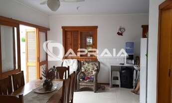 Imagem 3: Sobrado com Piscina e Vista para a Lagoa