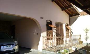 Imagem 3: Térrea para venda tem 200 metros quadrados com 3 quartos em Parque Nova Suíça - Valinhos