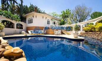 Imagem: Casa em Condominio 5 dormitórios sendo