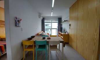 Imagem 2: Apartamento para venda com 52 metros quadrados com 1 quarto em Vila Alzira - Guarujá - SP