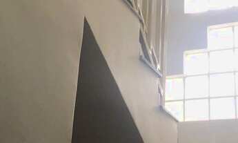 Imagem 3: Sobrado para venda tem 187 metros quadrados com 3 quartos em Vila Colorado - Suzano - SP