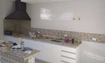 Imagem 7: Casa de condomínio para venda possui 254 metros quadrados com 3 quartos