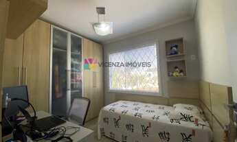 Imagem 5: Sobrado geminado de esquina, semimobiliado, com 3 dormitórios,1 suíte com sacada, Costa e