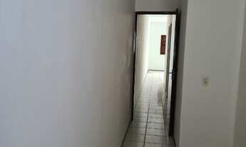 Imagem 4: Sobrado para venda possui 200 metros quadrados com 5 quartos em Passaré - Fortaleza - CE