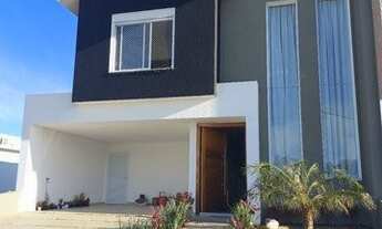 Imagem: 5047 - 220m² 4 vagas de garagem Casa de