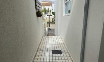 Imagem 4: Casa de condomínio para venda possui 128 metros quadrados com 3 quartos