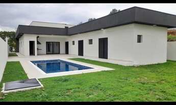 Imagem 3: Casa para venda térrea; 3 suítes. Condomínio Figueira Garden - Atibaia - SP