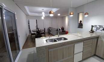 Imagem: Casa com 3 dormitórios / 1 suíte à venda