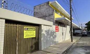 Imagem 2: Alugo casa de frente para a Lagoa da Jansen no Renascença 2