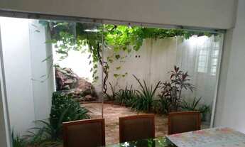 Imagem 3: Casa para aluguel, 8 quartos, 2 suítes, 4 vagas, Nossa Senhora Aparecida - Uberlândia/MG