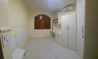 Imagem 4: ALUGO EXELENTE CASA COM 4 DORMITÓRIOS E PISCINA