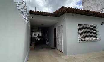 Imagem 3: Alugo casa de frente para a Lagoa da Jansen no Renascença 2