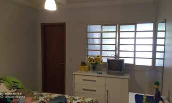 Imagem 2: Casa para venda tem 120 metros quadrados com 2 quartos em Irajá - Rio de Janeiro - RJ