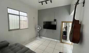 Imagem 2: Vendo Casa com 3 Quartos e Quintal na Pedreira