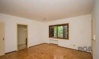 Imagem 5: Apartamento no bairro Petrópolis de 2 dormitórios 2 vagas e dependência