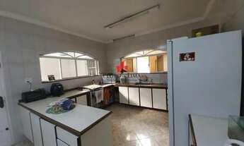 Imagem 4: Sobrado Frontal com 3 Dormitórios e 1 suíte e 6 vagas em Tatuapé