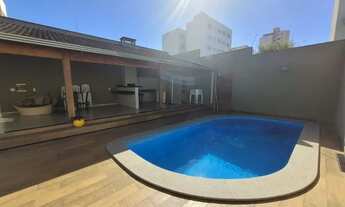 Imagem 2: Apartamento para aluguel possui 120 m2 com 03 quartos no Bairro Osvaldo Rezende em Uberlân