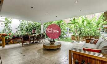 Imagem 2: Sobrado para aluguel e venda possui 590 metros quadrados com 3 quartos