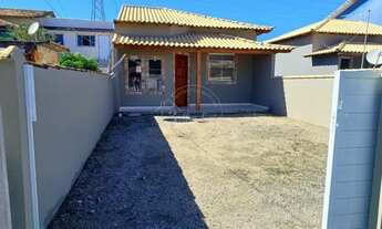 Imagem: Casa a venda em Unamar, 2 quartos, suíte