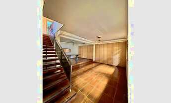 Imagem 2: EXELENTE SOBRADO NA QUADRA 107 DO RECANTO DAS EMAS