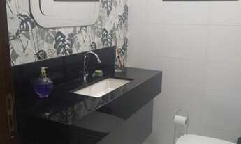 Imagem 4: Sobrado para venda possui 220 metros quadrados com 4 quartos