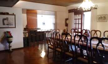 Imagem 3: Granja Viana: Casa Tranquila e Arejada com Segurança 24h - Próxima ao Metrô Butantã