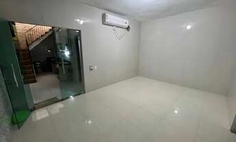 Imagem 6: Aluguel disponível Casa triplex no japiim com terraço