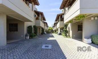 Imagem 2: Casa em condomínio de 105m² - 2 dormitórios e 1 vaga no bairro Guarujá