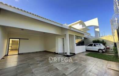 Imagem 4: Casa para venda com 3 quartos em Jardim Iguaçu - Maringá - PR