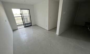 Imagem 7: Apartamentos de 02 e 03 quartos no Poço, prédio com elevador e área de lazer