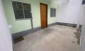 Imagem 2: Vendo Linda Casa em Bento Ribeiro, 2 quartos, Suíte, Frente de rua tranquila