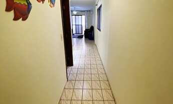 Imagem 2: Grande Apartamento com 2 Dormitórios, Sacada, Ar Condicionado e Elevador na Guilhermina