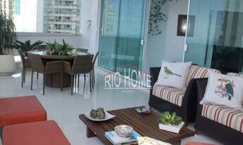 Imagem 4: Fantástica Cobertura em prestigiado condomínio na Orla da Barra no Posto 5