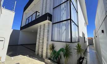 Imagem 2: Sobrado de alto padrão Anápolis com 5 quartos, 4 suítes e 2 com closet, piscina aquecida!