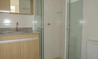 Imagem 6: Apartamento com varanda e 2 quartos no Centro para venda