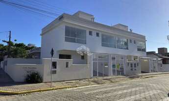 Imagem 6: Sobrado de esquina em Zimbros, Bombinhas SC