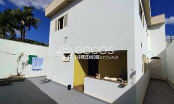 Imagem 4: Casa para aluguel, 6 quartos, 1 suíte, 2 vagas, FABRÍCIO - UBERABA/MG