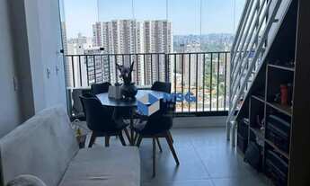 Imagem: Studio Moderno e Mobiliado com Pé-Direito