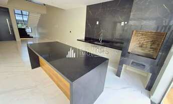 Imagem 6: Imóvel para venda possui 200 metros quadrados com 4 quartos